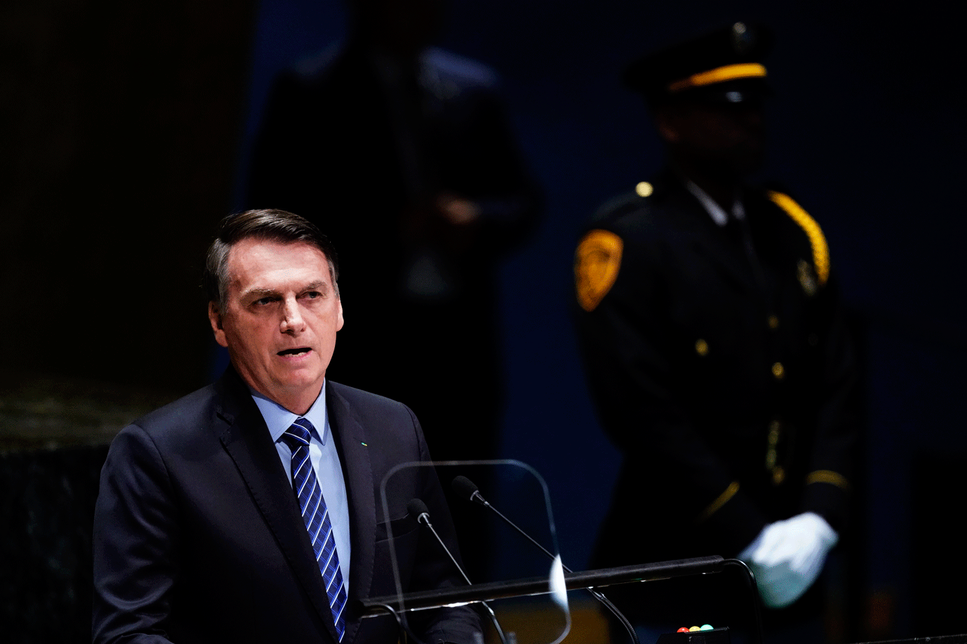 Bolsonaro faz discurso combativo na ONU e cita falácias sobre