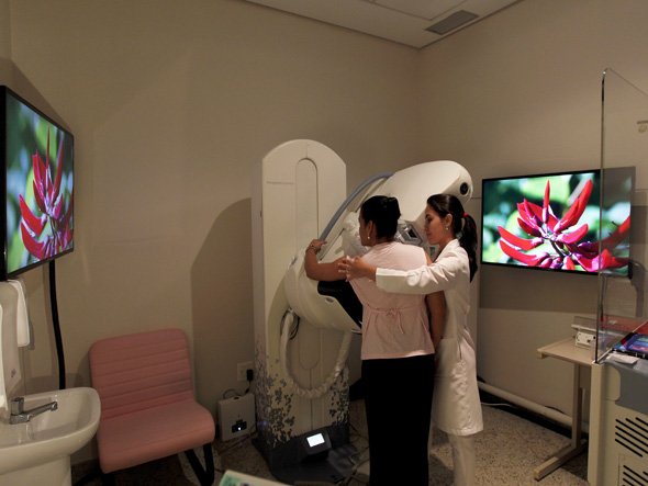 Nova tecnologia reduz desconforto durante a mamografia