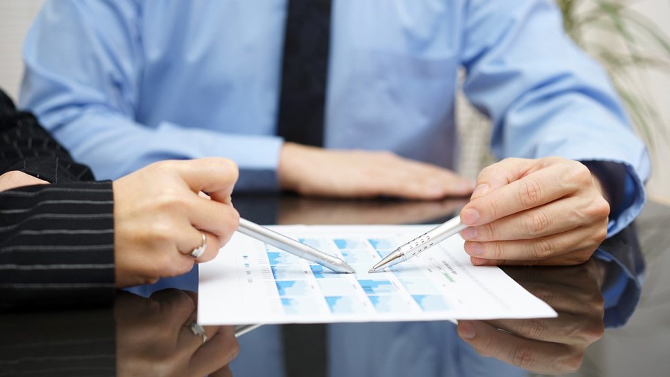 Quais as diferenças entre taxa de franquia e royalties?