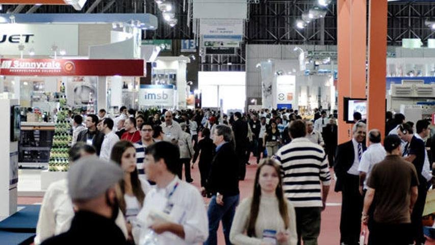 As dicas para participar de feiras de franquias