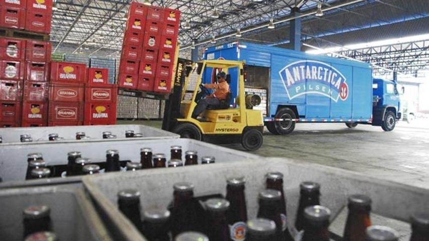 O copo ficou meio vazio para a Ambev; OGX deixa Ibovespa