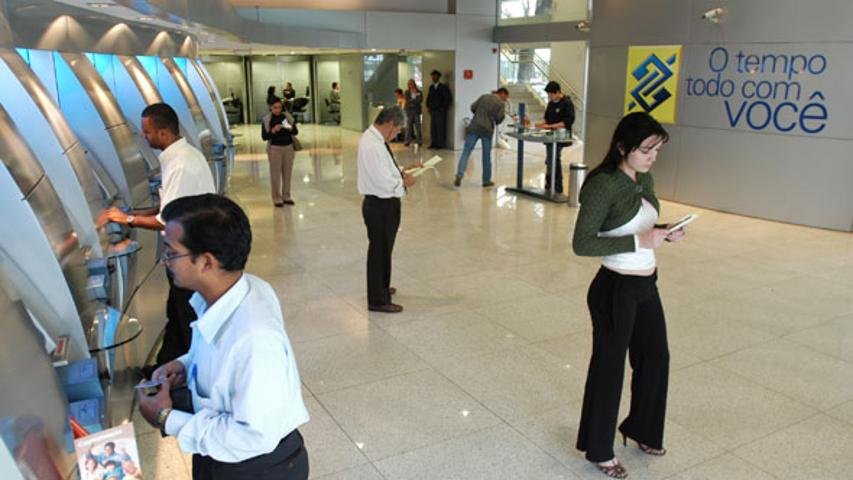Venda Banco do Brasil e compre BB Seguridade?