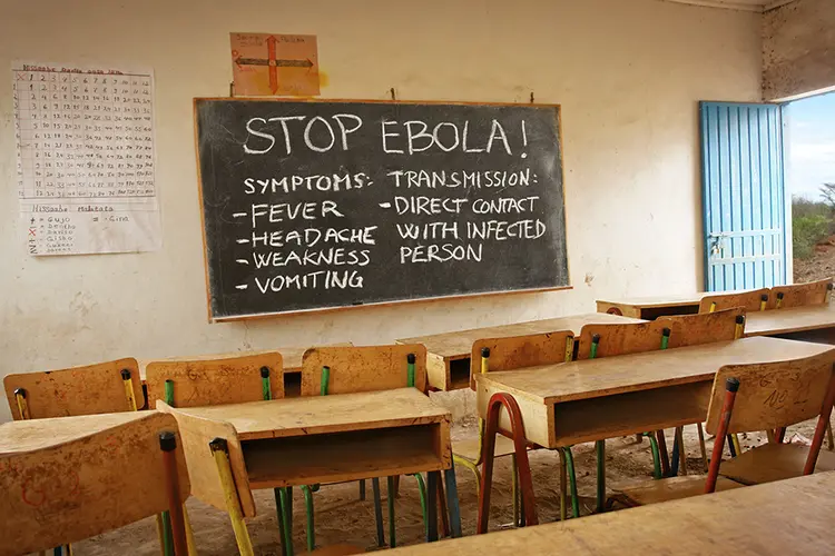 Escola africana alerta para os sintomas do ebola: epidemia já matou mais de 4 400 pessoas (iStockPhoto)
