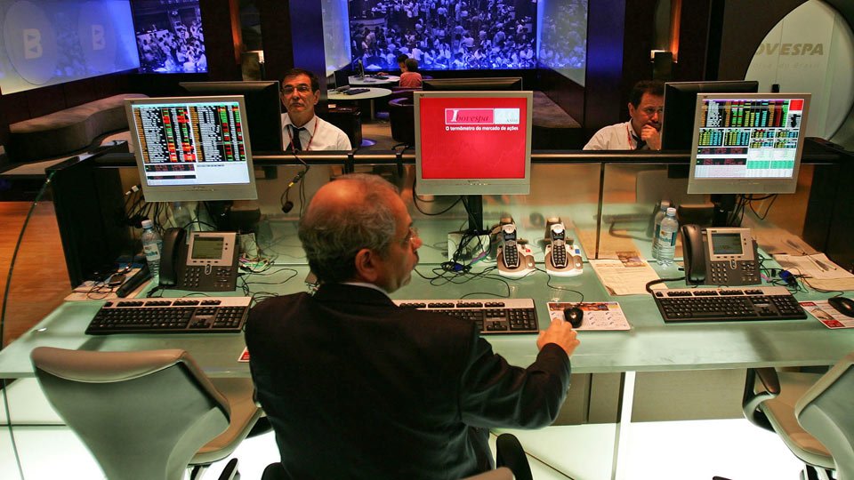 Empresas comemoram na Bolsa ajudinha do governo