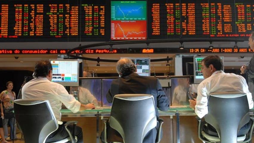 Ação surpreende e dispara 40%; BofA dá conselhos para 2014