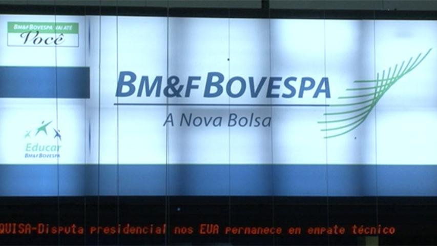 Bolsa fecha o mês no azul; OGX termina pior do que começou