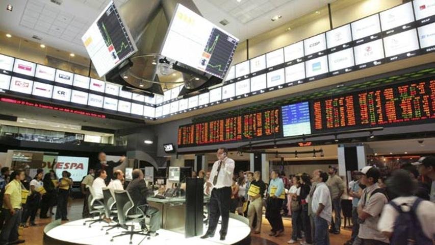 Ibovespa abre estável; LLX anuncia novo nome