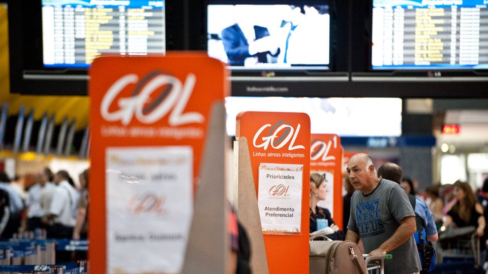 Gol dispara mais de 15% e ações entram em leilão