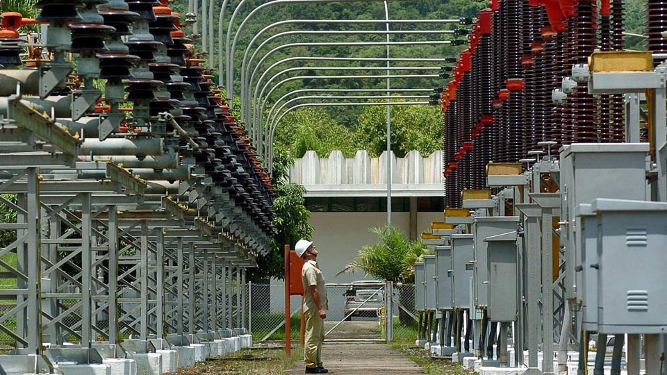 Privatização e venda de 100% de ações agitam a Bolsa