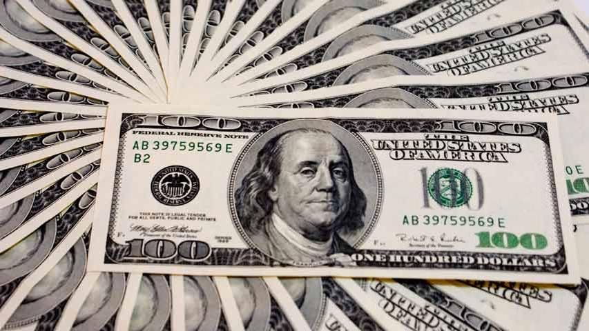 Dólar dispara, bate recorde e pode subir ainda mais