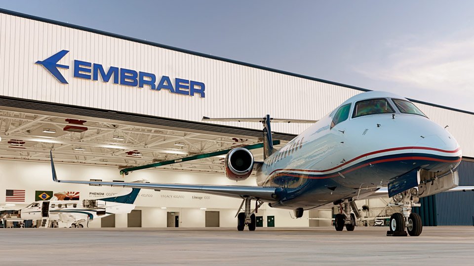 Embraer tem prejuízo, mas BTG recomenda compra das ações