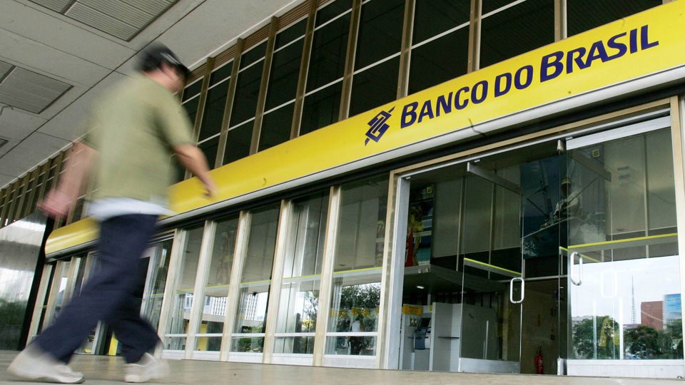 Banco do Brasil sobe 50% no mês com rali do impeachment