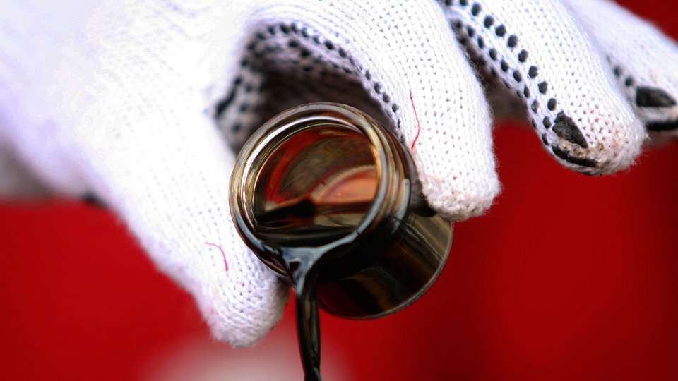 Petrobras bate recorde (desta vez positivo) e ações sobem