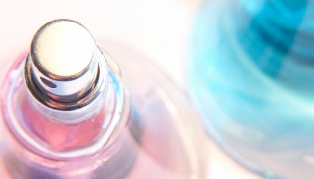 Dicas para escolher o perfume certo para o trabalho