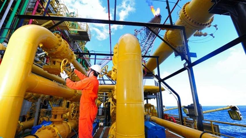 Petrobras de cara nova na Bovespa; Minerva dispara