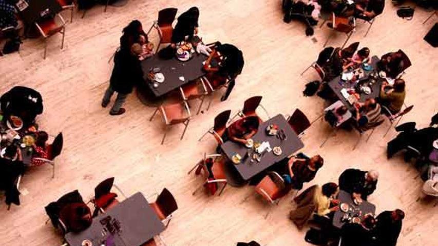 Como escolher o restaurante certo para o almoço de negócios