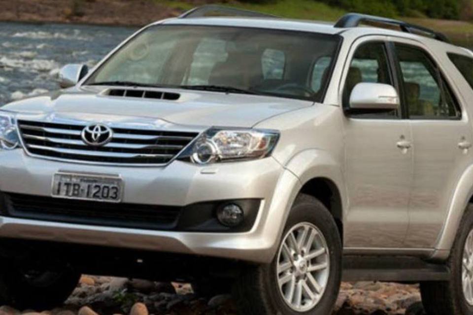 
	Toyota SW4: ve&iacute;culos&nbsp;produzidos entre junho de 2005 e janeiro de 2011 foram convocados por problemas no cabo de conex&atilde;o do airbag
 (Divulgação)