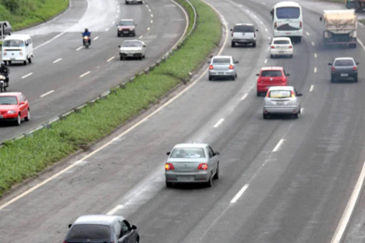 Trecho da rodovia BR-324: redução vale para a praça localizada no quilômetro 597 da rodovia, em Salvador (Edson Ruiz/Placar)