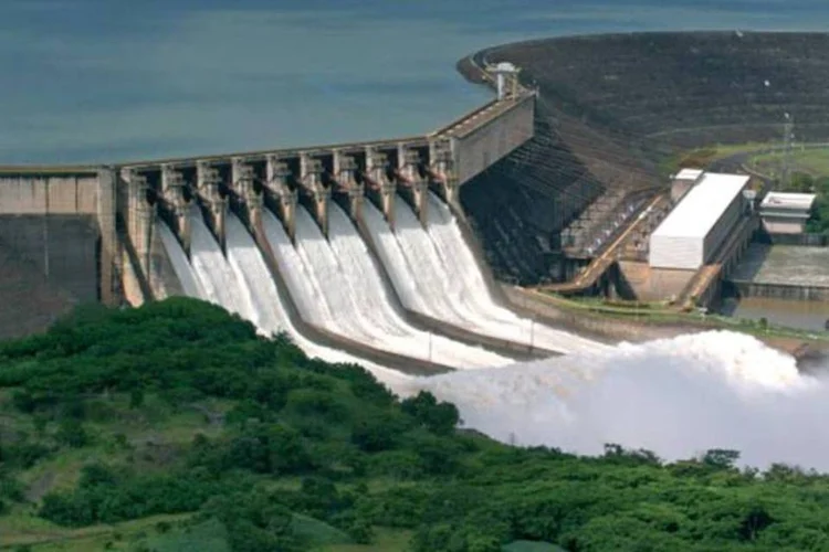 
	A usina de Jaguara, que tem reservat&oacute;rio de 90 milh&otilde;es de metros c&uacute;bicos, responde por 6,02% da capacidade de gera&ccedil;&atilde;o da empresa, de 7.032 megawatts
 (Divulgação)