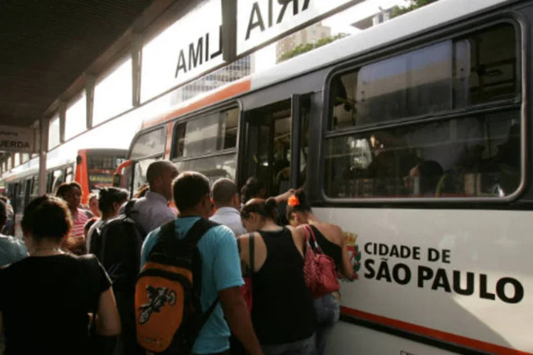 Passagem de ônibus: equipe de Doria falou que é responsabilidade de Haddad encontrar fundos que cubram as gratuidades (Fernando Moraes/VEJA SÃO PAULO)