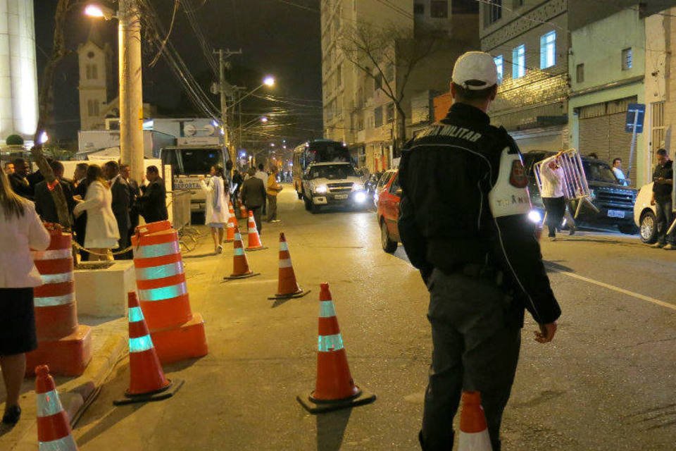 Congresso mantém veto a projeto sobre arma a agentes de trânsito