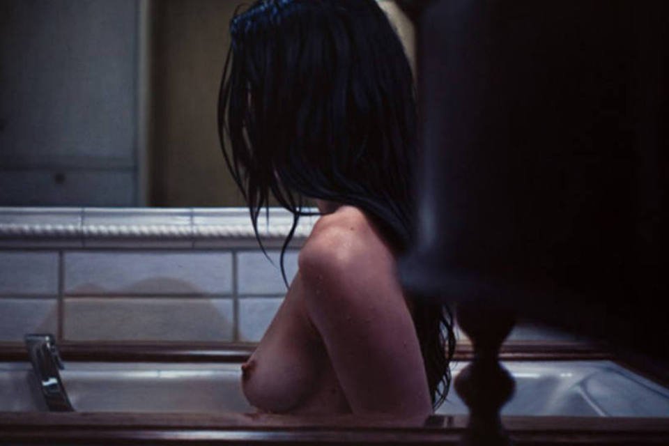 A pintura erótica hiperealista de Damian Loeb