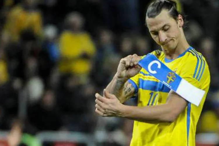 Zlatan Ibrahimovic é visto em 19 de novembro de 2013 durante partida contra Portugal (Erik Martensson/AFP)