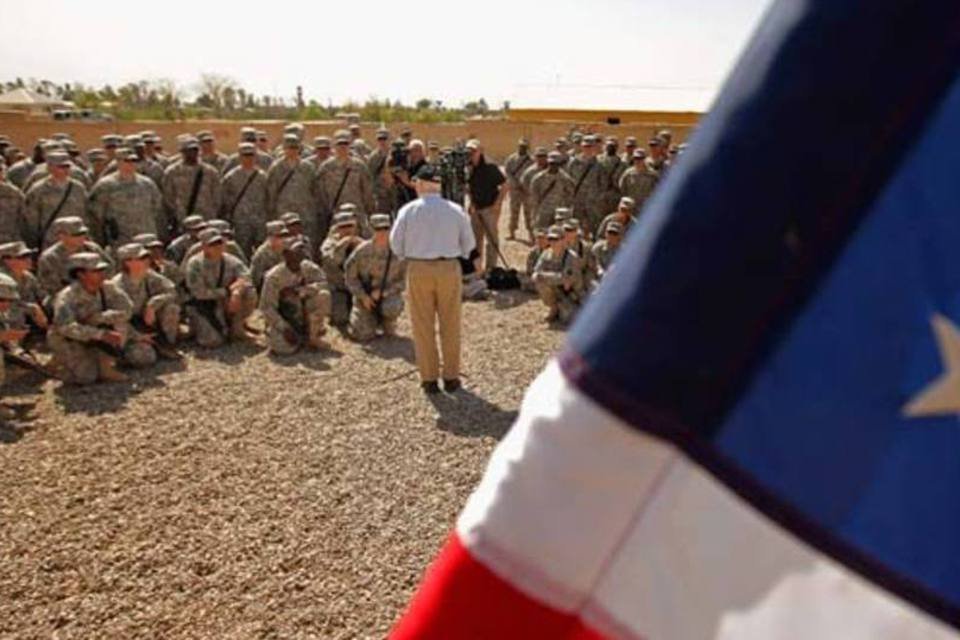 Suicídios entre militares dos EUA cai 18% em 2013