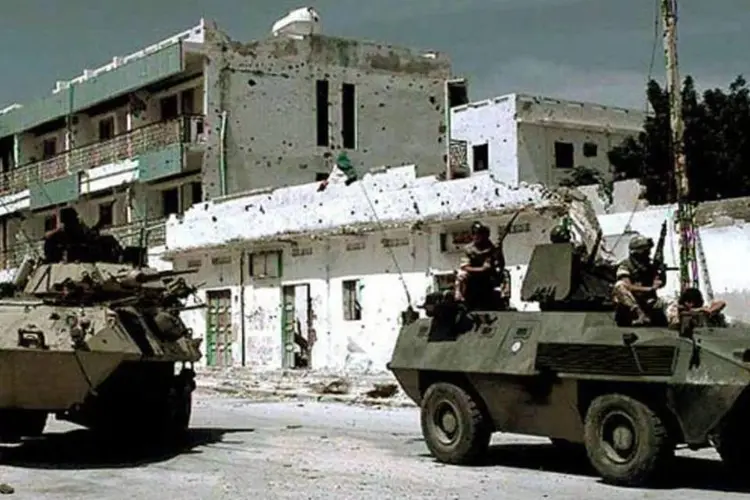 Tanques na Somália: país teve conflito na entrada de uma reunião da Assembleia Nacional Constituinte, que debate aprovação de Constituição provisória (Wikimedia Commons)