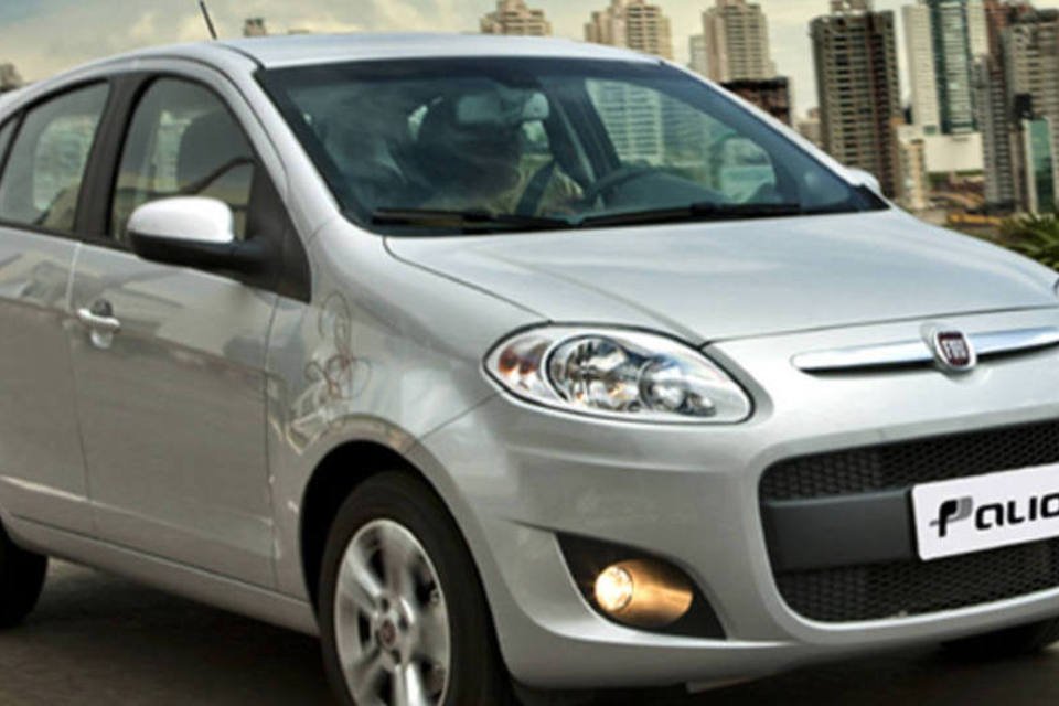 Novo Fiat Palio com câmbio Dualogic Plus: hatch sai por R$ 42.527 na versão Sporting e R$ 40.617 na Essence (Divulgação)