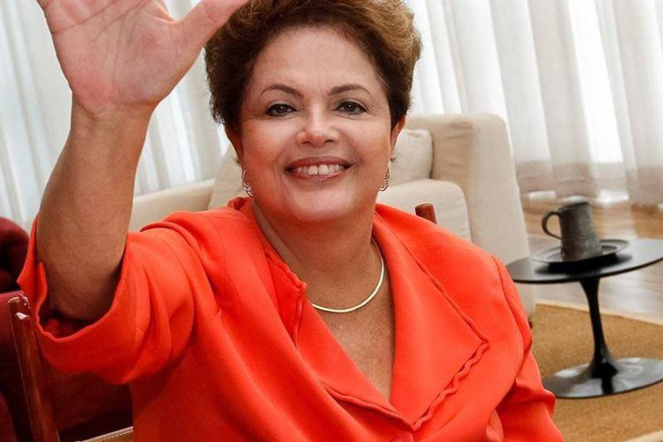 Presidente Dilma Rousseff manda hi-five pelo Facebook