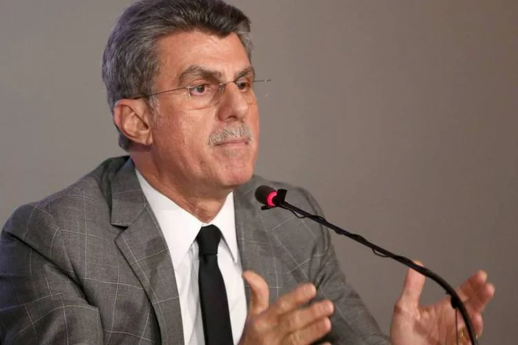 
	Romero Juc&aacute; durante an&uacute;ncio da meta fiscal: conversa gravada entre ministro e empres&aacute;rio aponta pacto para deter avan&ccedil;o da Lava Jato.
 (Wilson Dias/Agência Brasil)