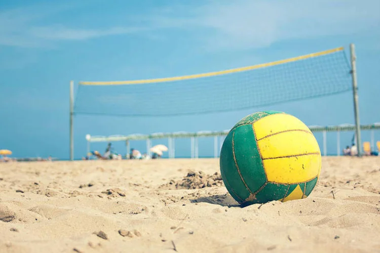 
	V&ocirc;lei de praia: sem licen&ccedil;a de instala&ccedil;&atilde;o, obras das Olimp&iacute;adas em Copacabana foram embargadas
 (Wikimedia Commons)