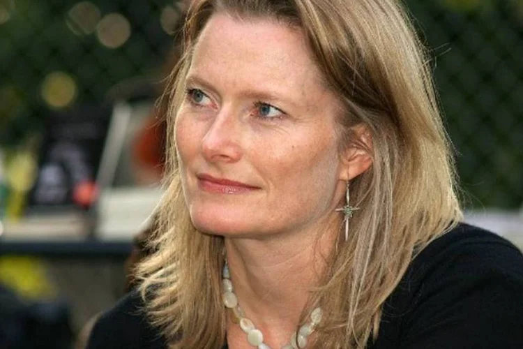 A jornalista e escritora Jennifer Egan. Seu romance se constrói em torno de personagens secundários do showbizz (David Shankbone/Creative Commons)