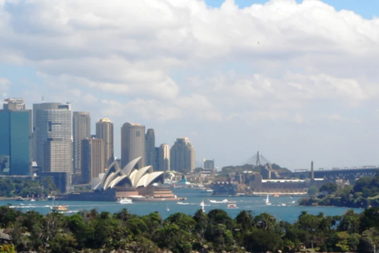
	Sydney, na Austr&aacute;lia: o governo prev&ecirc; um d&eacute;ficit or&ccedil;ament&aacute;rio de 47 bilh&otilde;es de d&oacute;lares australianos&nbsp;
 (Wikimedia Commons)