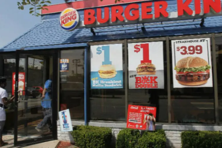 
	Burger King: o grupo havia registrado lucro de US$ 14,3 milh&otilde;es no primeiro trimestre do ano passado
 (Scott Olson/Getty Images)