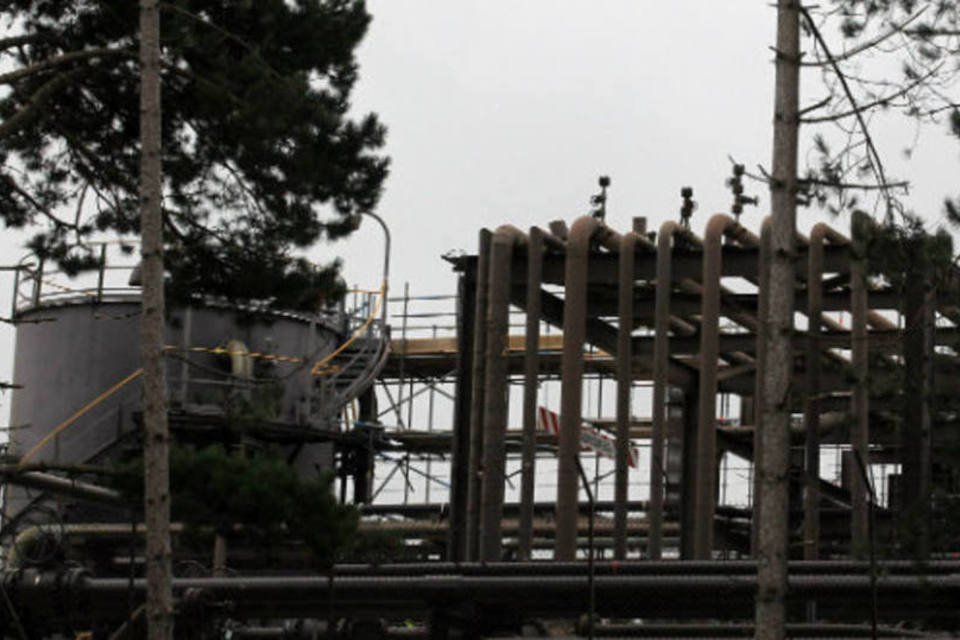 Lucro da British Petroleum cai 72% no 4º trimestre