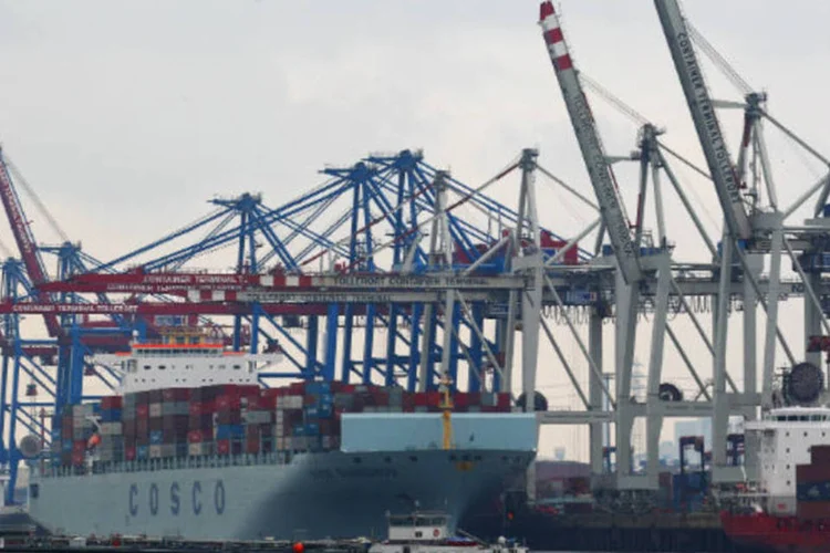 
	Jap&atilde;o: em 2012, as exporta&ccedil;&otilde;es ca&iacute;ram principalmente em setores como o de hidrocarbonetos (-17,5%), maquinaria (-7%) e bens manufaturados (-3,9%)
 (Joern Pollex/Getty Images)