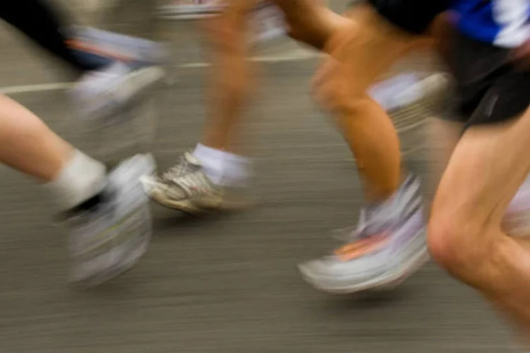São Silvestre: tanto no masculino quanto no feminino os vencedores assumiram a liderança da prova por volta do quilômetro dez e não largaram mai (Getty Images)