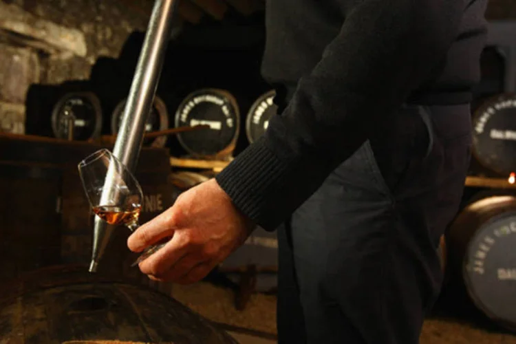 
	Destilaria da Diageo: valor da companhia triplicou sob a gest&atilde;o de Walsh, mas a empresa tem enfrentado dificuldades em algumas tentativas aquisi&ccedil;&otilde;es em mercados emergentes
 (Jeff J Mitchell/Getty Images)