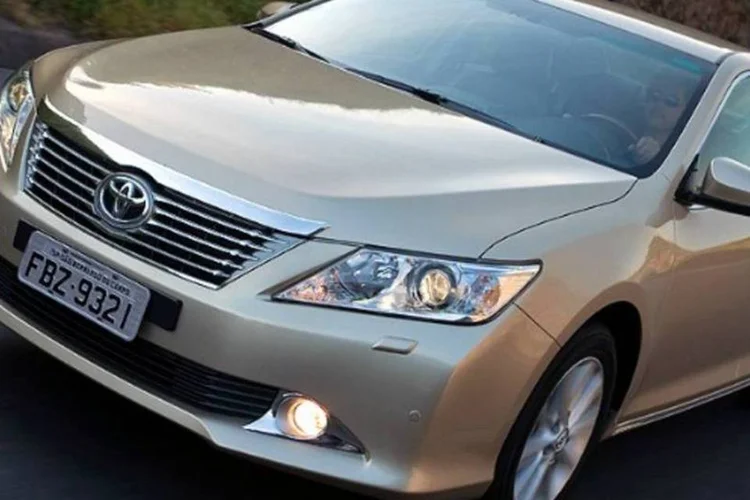 
	Toyota Camry 2013: a maioria dos ve&iacute;culos envolvidos no reparo s&atilde;o Camry
 (Divulgação)