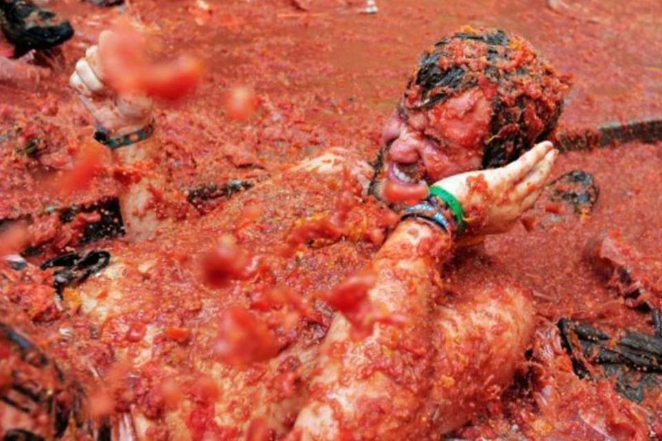 Espanha prepara 120 toneladas de tomate para a Tomatina