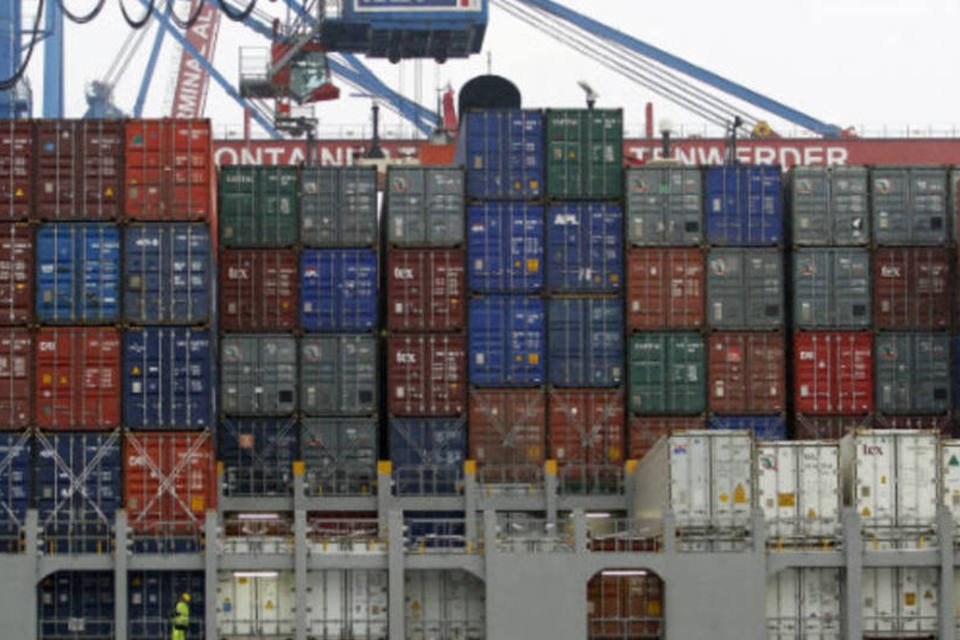 Superávit em conta corrente alemão cai a 14,3 bi em julho