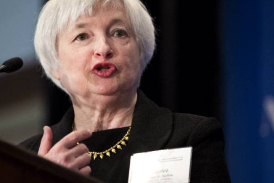Yellen enfatiza inflação e emprego em decisão sobre juros