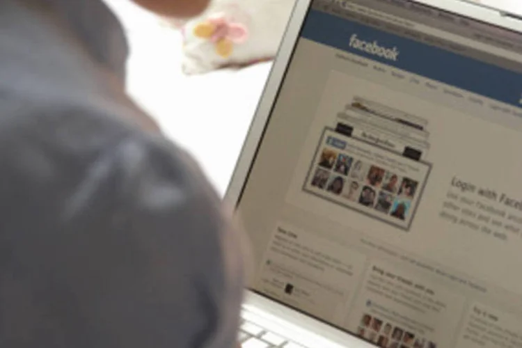 
	Facebook: se voc&ecirc; for um daqueles que curte atualiza&ccedil;&otilde;es s&oacute; para agradar, esque&ccedil;a
 (Getty Images)