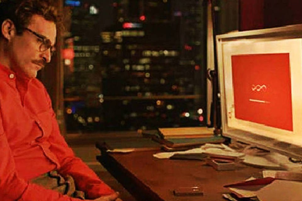 Paixão entre homem e computador é tema do filme "Ela"
