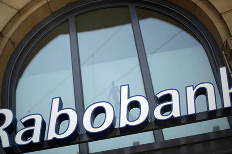 
	Fachada do banco holand&ecirc;s Rabobank: segundo a institui&ccedil;&atilde;o, a queda reflete maior inadimpl&ecirc;ncia
 (Matthew Lloyd/Bloomberg)