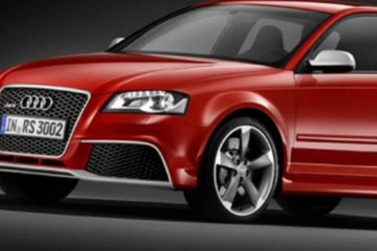 Equipado com motor 2.5 TFSI turbo de cinco cilindros, que gera 340 cv de potência, o RS3 Sportback acelera de 0 a 100 km/h em 4,6 segundos (Divulgação)