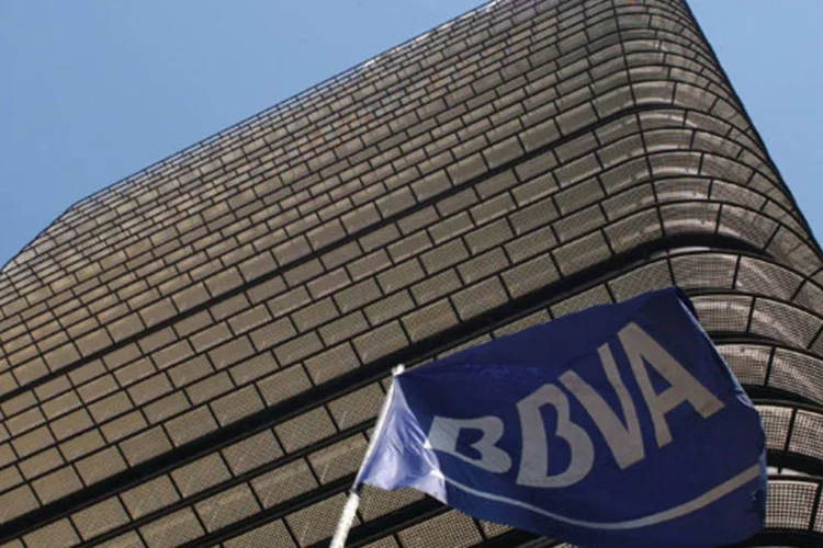 
	Sede do Banco Bilbao Vizcaya Argentaria (BBVA): companhia est&aacute; entre alguns dos bancos espanh&oacute;is saud&aacute;veis ​​que sobreviveram &agrave; crise sem ter a ajuda de um plano de resgate
 (Carlos Alvarez/Getty Images)