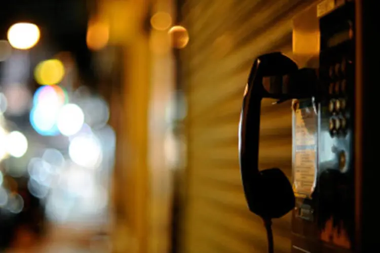 Telefone público: a Anatel pretende reduzir o numero de orelhões no país a partir de 2015; atualmente, o Brasíl conta com cerca de 1 milhão de telefones públicos (Getty Images)